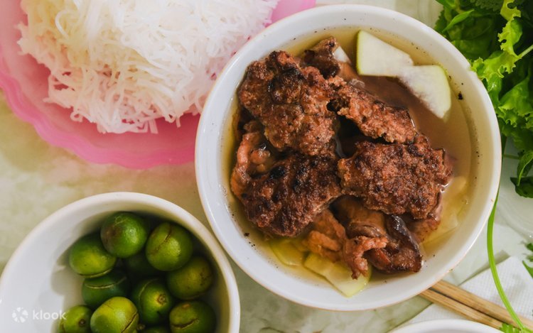 Hanoi food tour